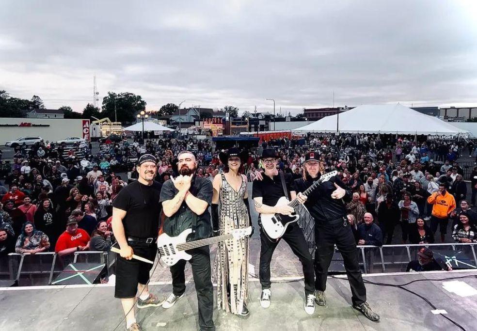 EMBER band