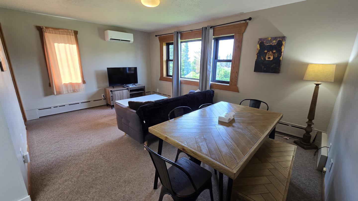 131 Elite Living Room2